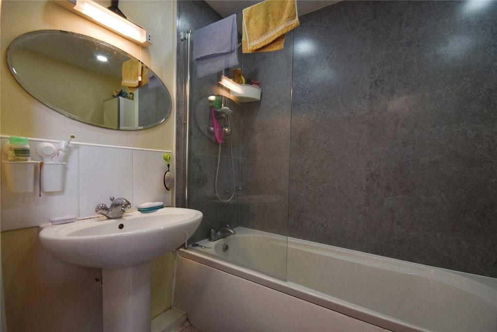 Additional image 9 of 2 bed flat for saleRhydypenau Road, Cyncoed, Cardiff CF23