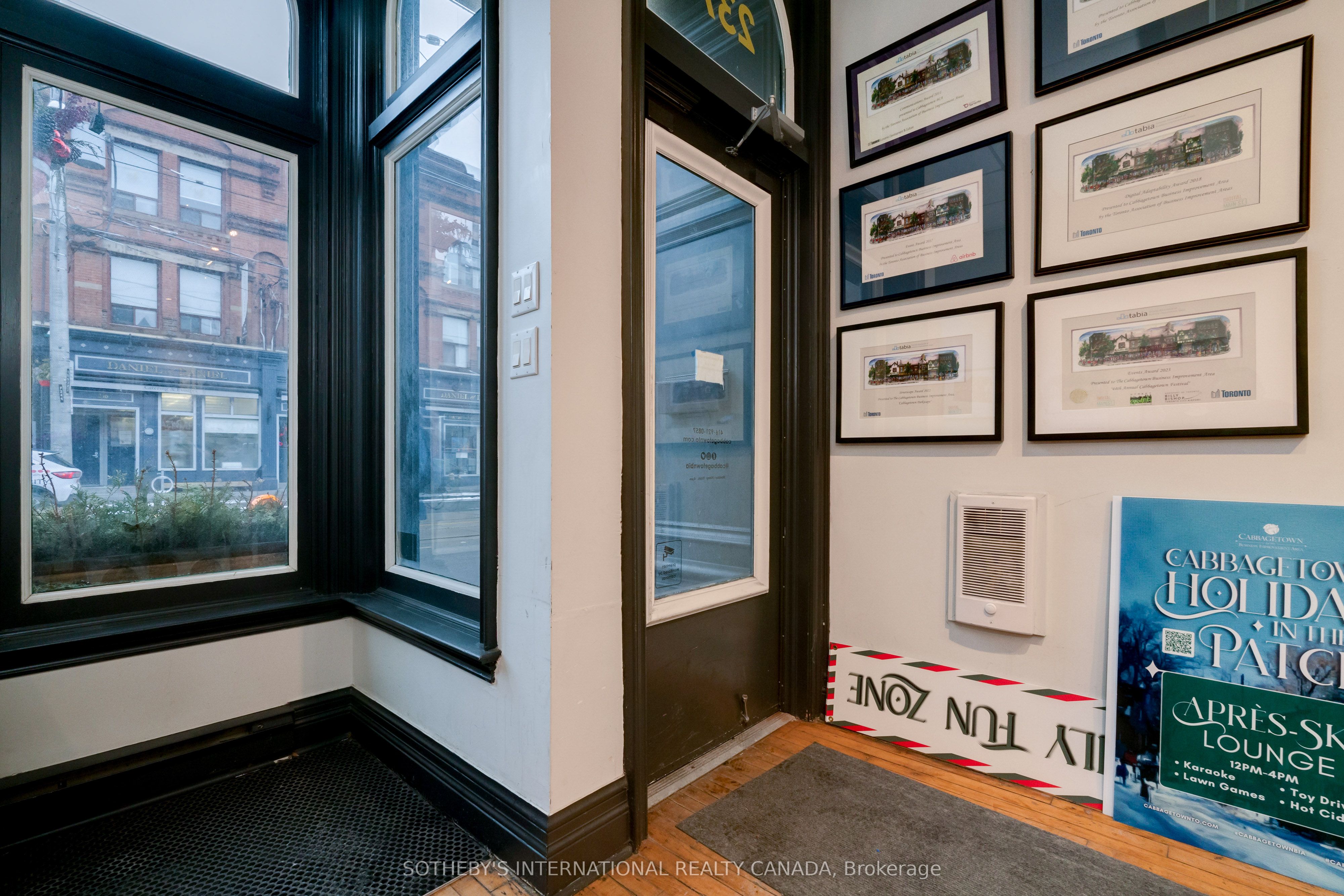 Additional image 3 of 237 Carlton Street, Toronto, ON, M5A 2L2