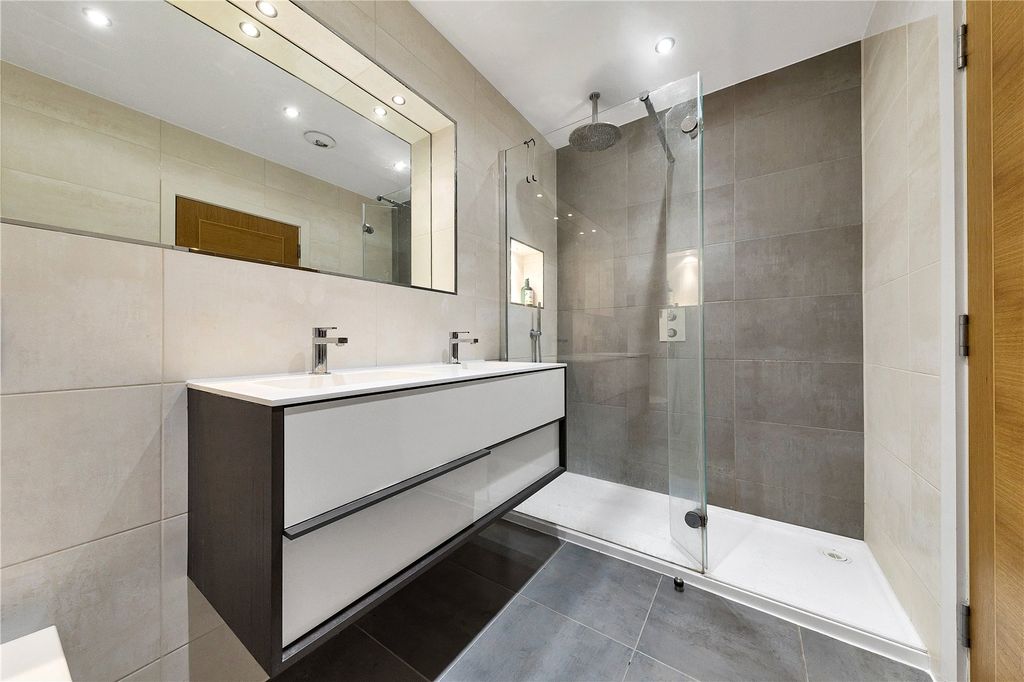 Additional image 14 of 5 bed detached house for saleWater Street, Cambridge, Cambridgeshire CB4