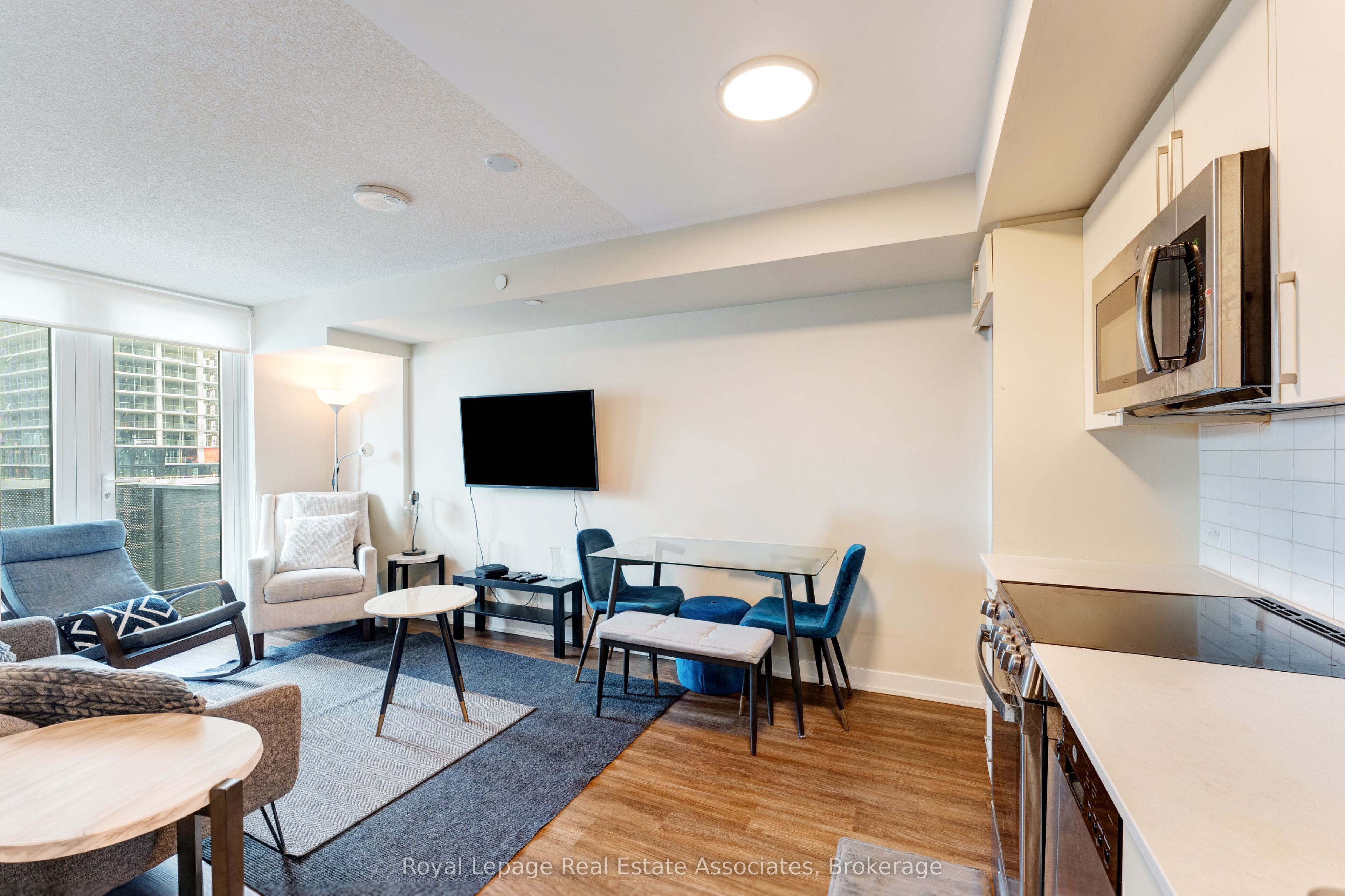 Additional image 2 of 1004-38 Monte Kwinter Court, Toronto, ON, M3H 0E2