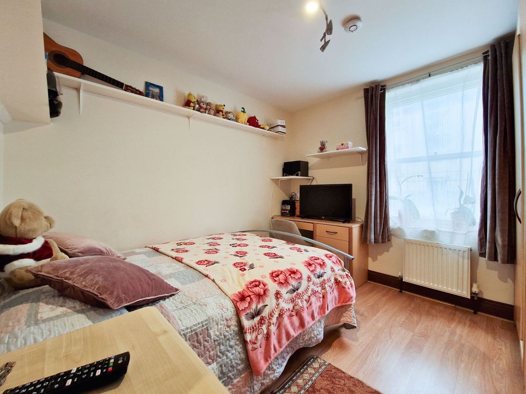 Additional image 10 of 2 bed flat for saleFlat 18 Kensington Court, St Helier JE2