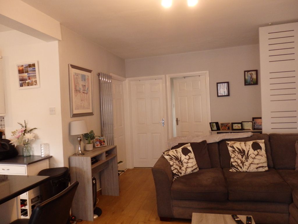Additional image 4 of 2 bed flat for saleGlan Y Nant Road, Cardiff CF14