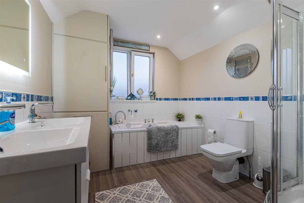 Additional image 19 of 4 bed property for saleLlwyn -Y- Grant Road, Penylan, Cardiff CF23