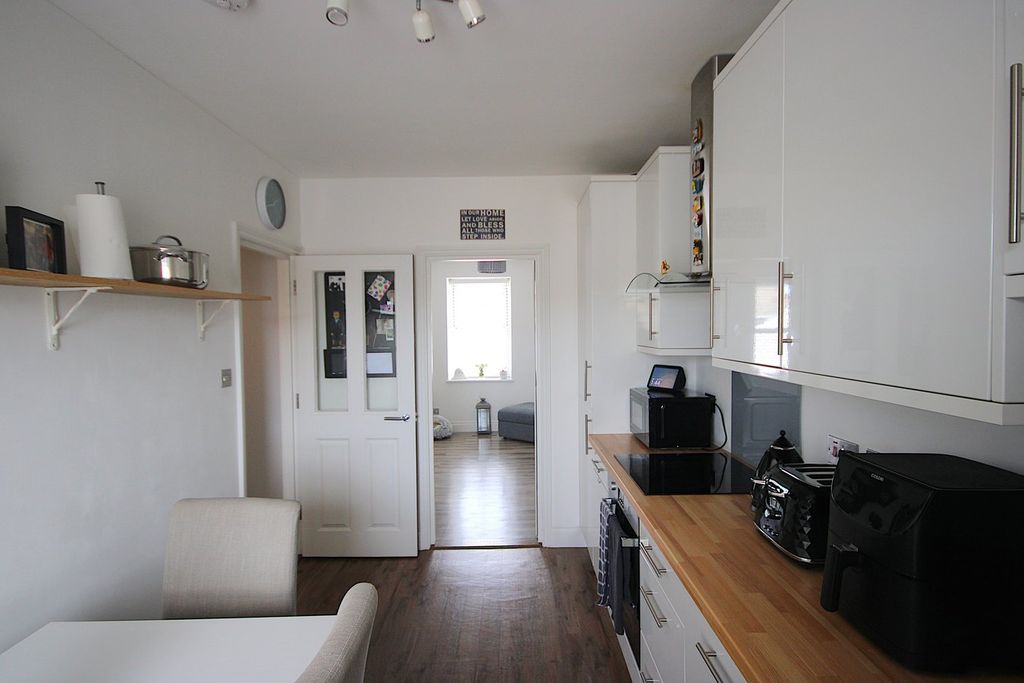 Additional image 9 of 3 bed flat for saleVal Plaisant, St Helier JE2