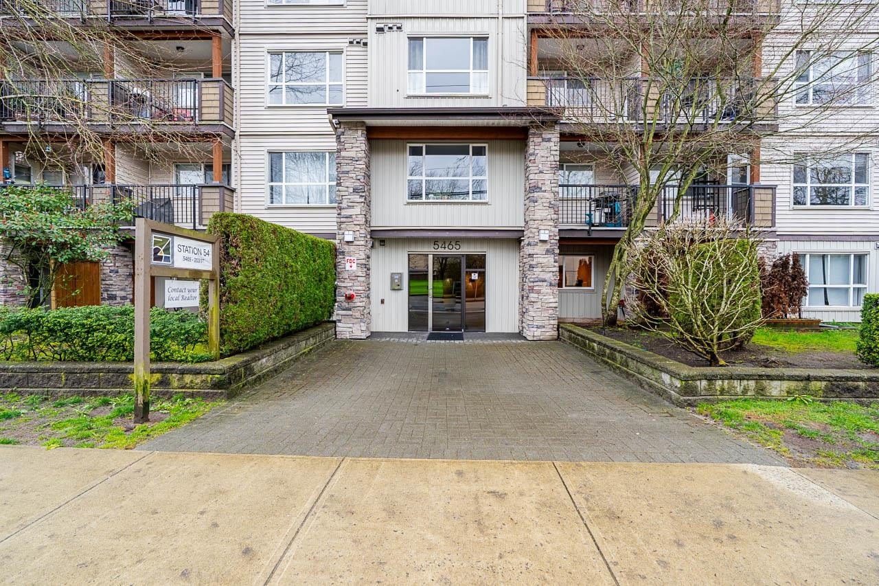 313-5465 203 Street, Langley, BC, V3A 9L8