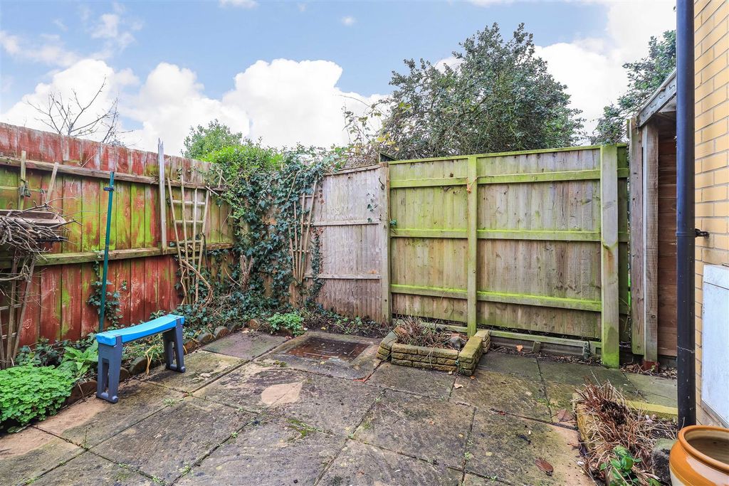 Additional image 13 of 2 bed semi-detached bungalow for saleSherbourne Court, Cambridge CB4