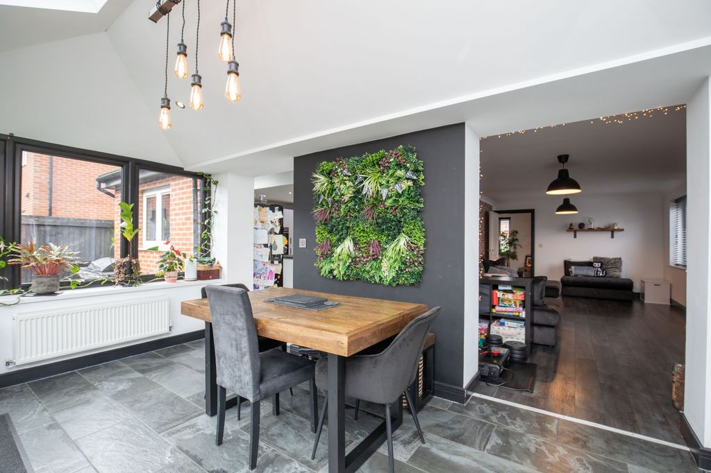 Additional image 7 of 5 bed detached house for saleFoil Close, Rogerstone, Newport NP10