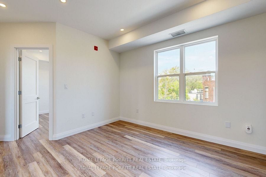 Additional image 6 of #1-254 Armadale Avenue, Toronto, ON, M6S 3X4