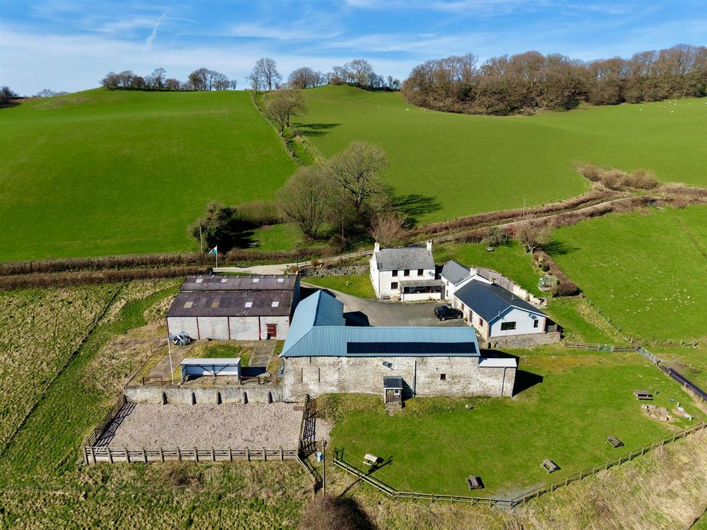 4 bed detached house for saleLower Chapel, Brecon LD3