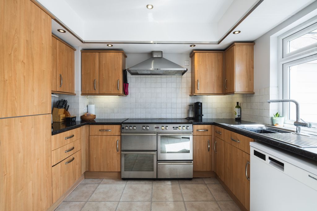 Additional image 5 of 4 bed semi-detached house for salePlat Douet Road, St. Clement, Jersey JE2