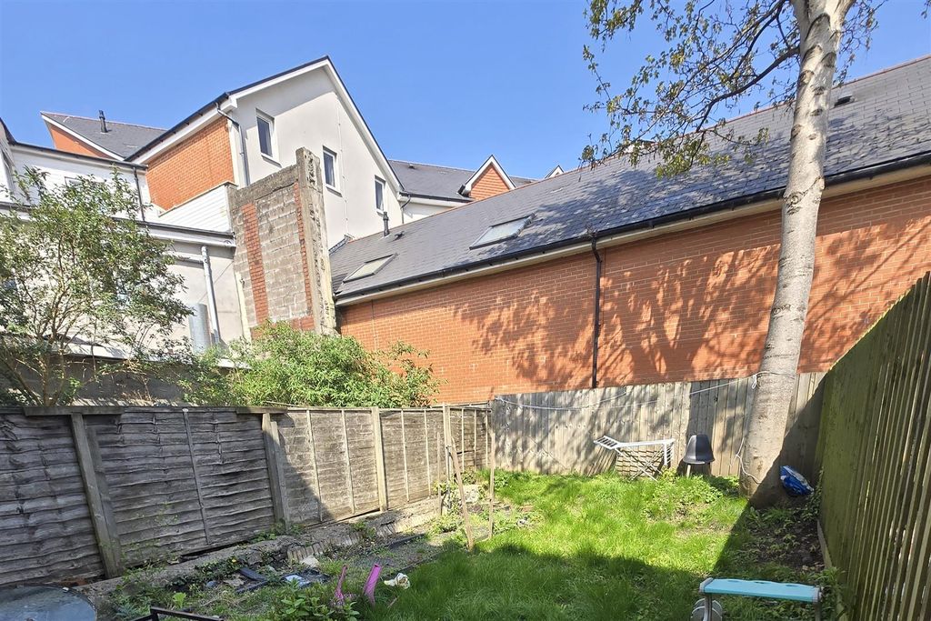Additional image 10 of 6 bed property for saleClaude Road, Roath, Cardiff CF24