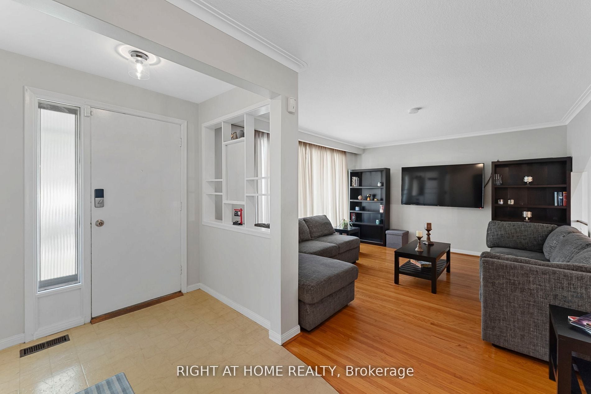 19 Dunsany Crescent, Toronto, ON, M9R 3W7 photo 5