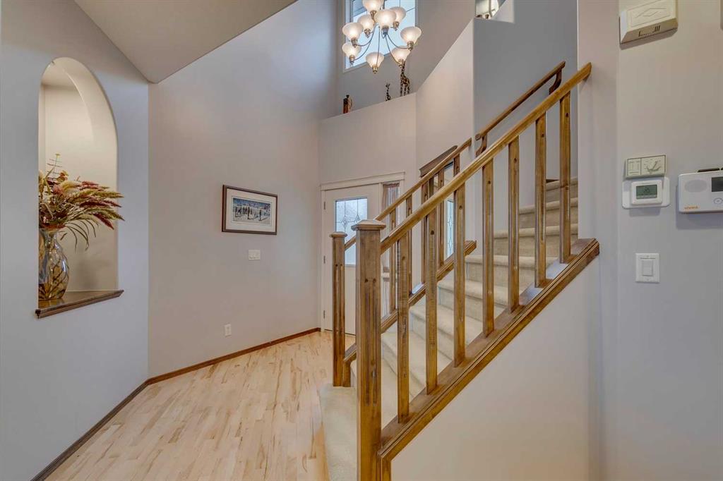 Additional image 5 of 100 Royal Oak Terrace NW, Calgary, AB, T3G 6A8