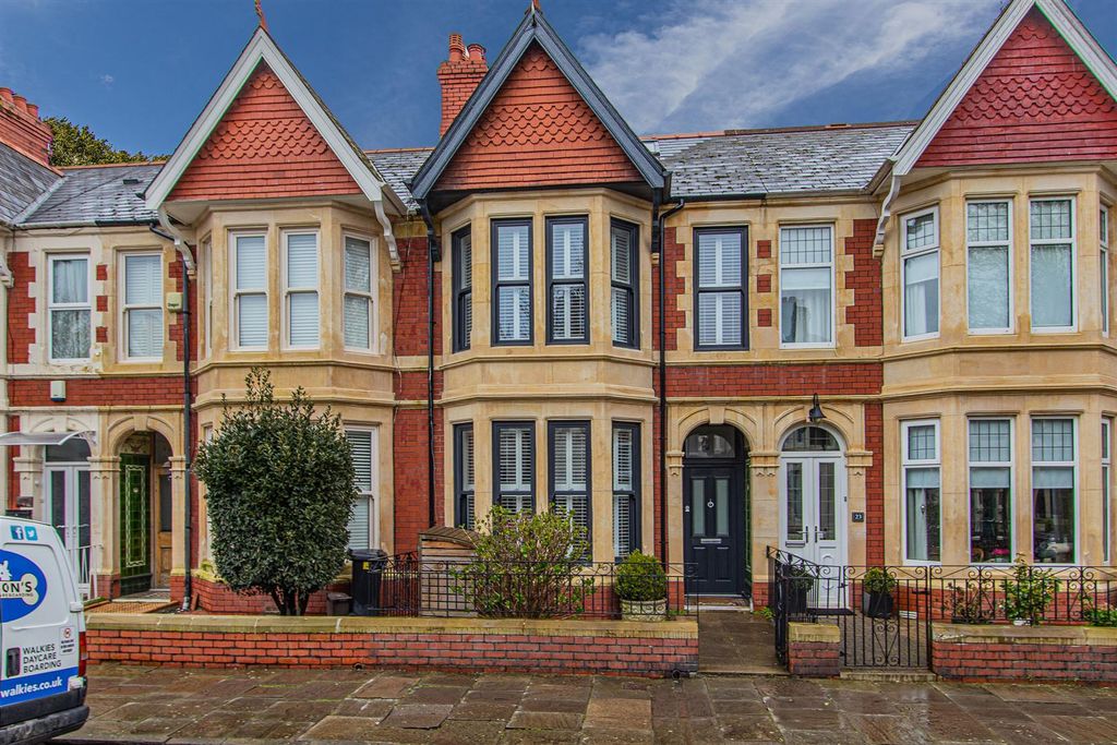 5 bed terraced house for saleRoath Court Road, Roath, Cardiff CF24