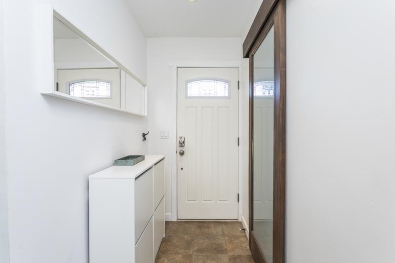 300 Douglas Crescent, Richmond, BC, V7B 1E5 photo 2
