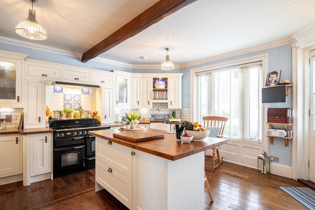 Additional image 3 of 2 bed property for sale13 Pierson Road, St Helier JE2