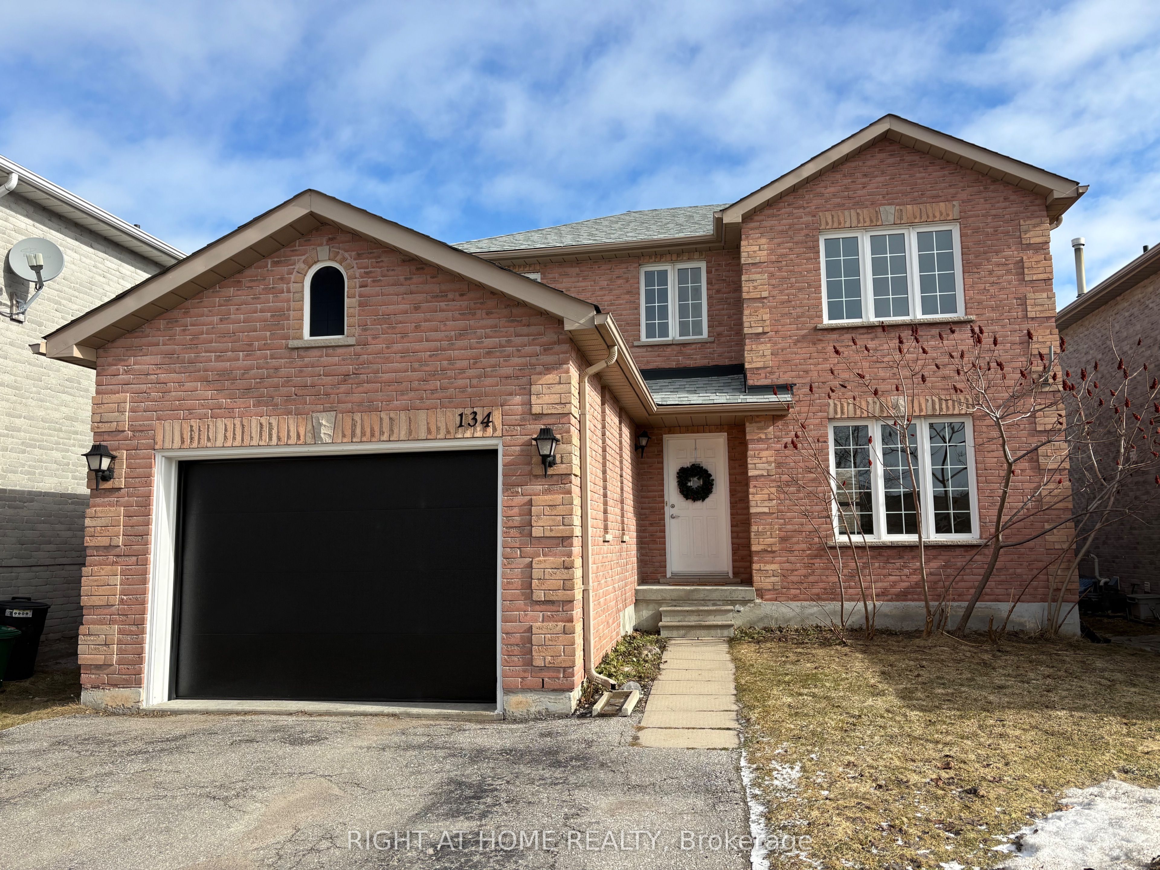 134 Dean Avenue, Barrie, ON, L4N 0V6