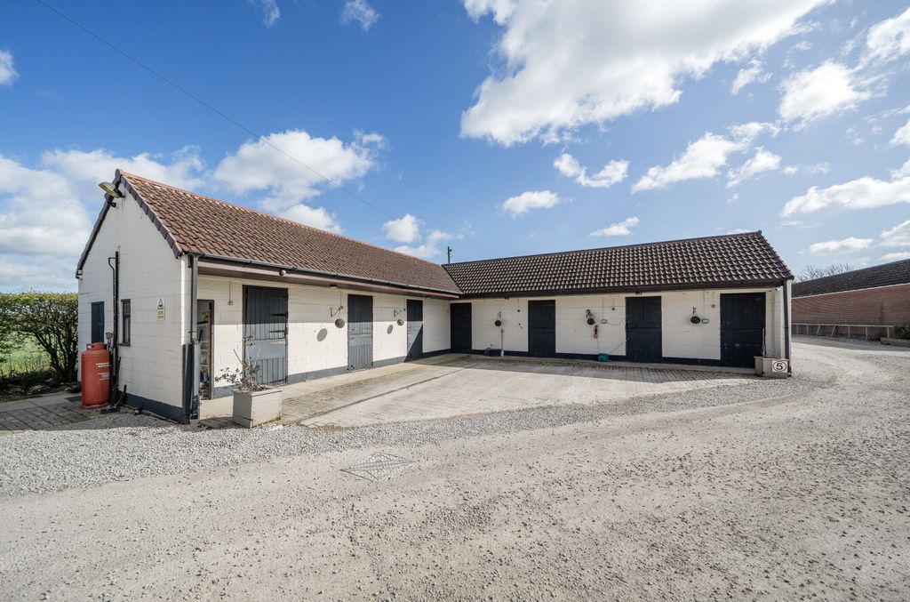Additional image 28 of 5 bed detached house for saleMoss Road, Moss, Doncaster DN6