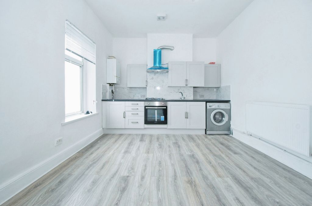 Additional image 12 of 4 bed flat for saleDiana Street, Cardiff CF24