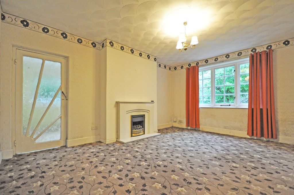 3 bed semi-detached house for saleIncredible Plot, Western Valley Road, Rogerstone NP10 photo 5