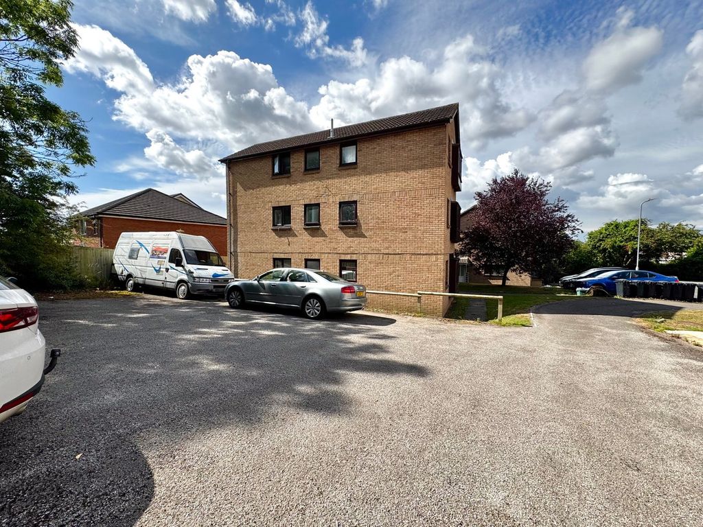 Additional image 9 of 2 bed flat for saleCollingwood Avenue, Newport NP19
