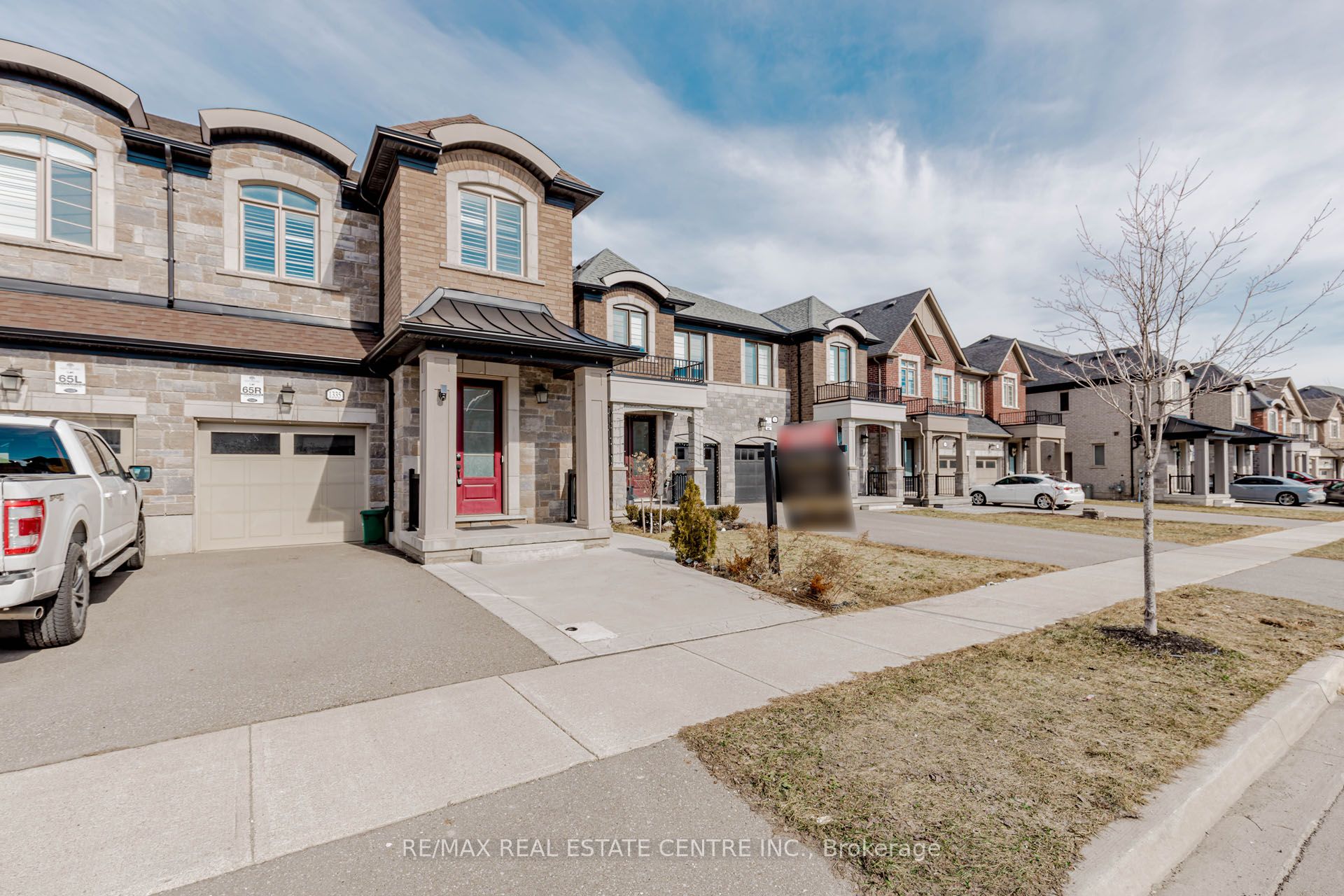 1335 Farmstead Drive, Milton, ON, L9E 1K9 photo 3