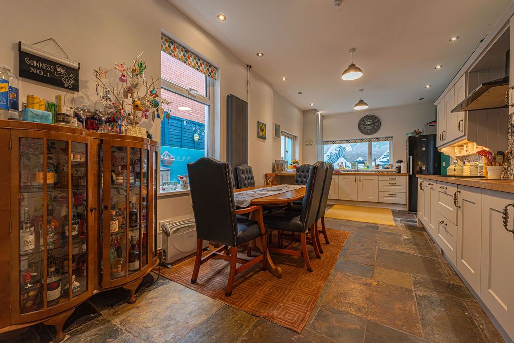 Additional image 8 of 3 bed semi-detached house for saleSt. Johns Road, Newport NP19