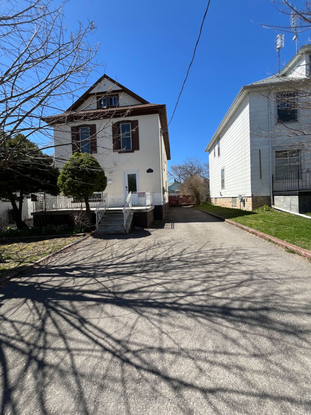 5021 Saint Clair Avenue W, Niagara Falls, ON, L2E 3T8