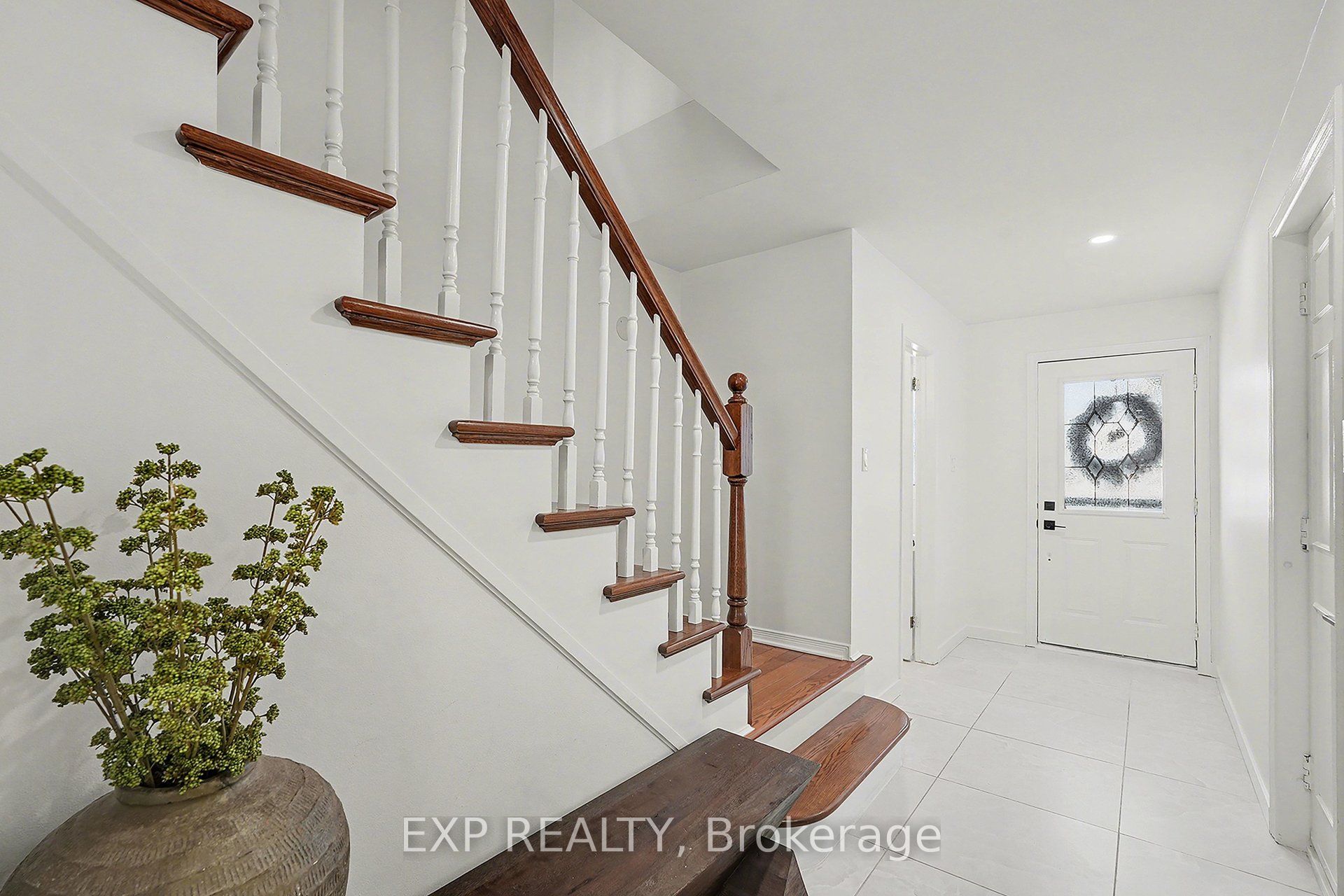 Additional image 4 of 15 Hendrie Court, Ottawa, ON, K2L 4A4
