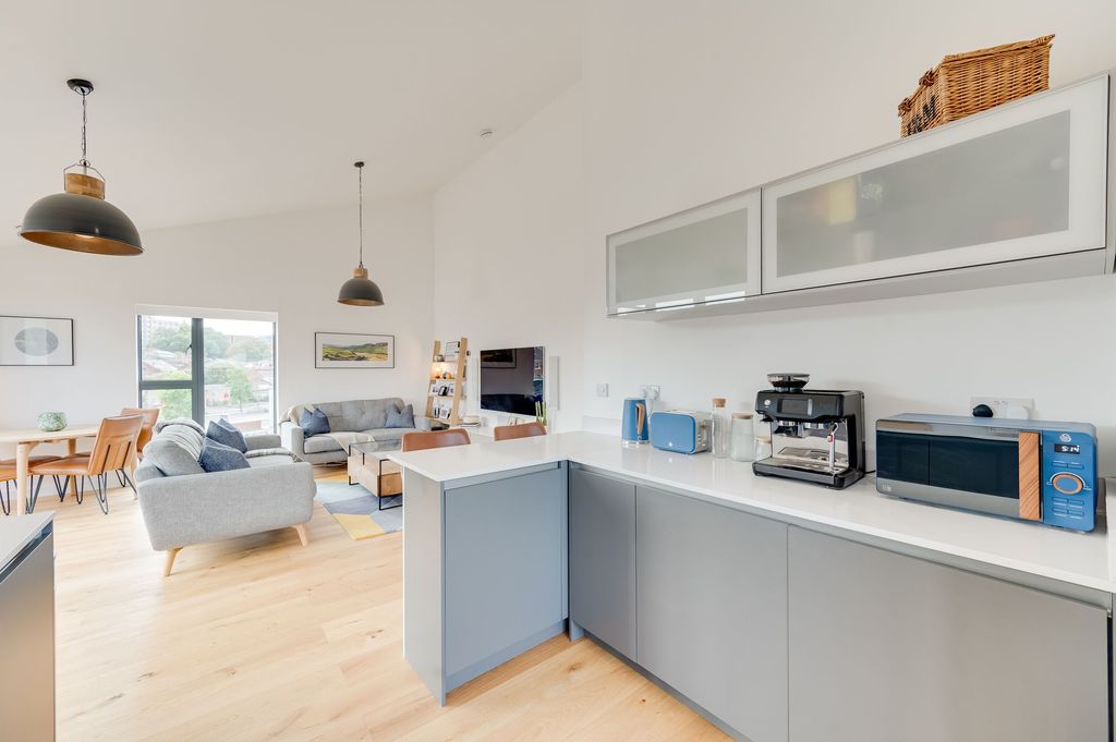 Additional image 3 of 3 bed flat for saleCutlers Gardens, Sheffield S3