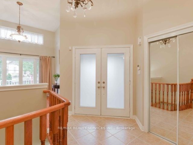 Additional image 3 of 106 Pennyroyal Crescent, Brampton, ON, L6S 6J6