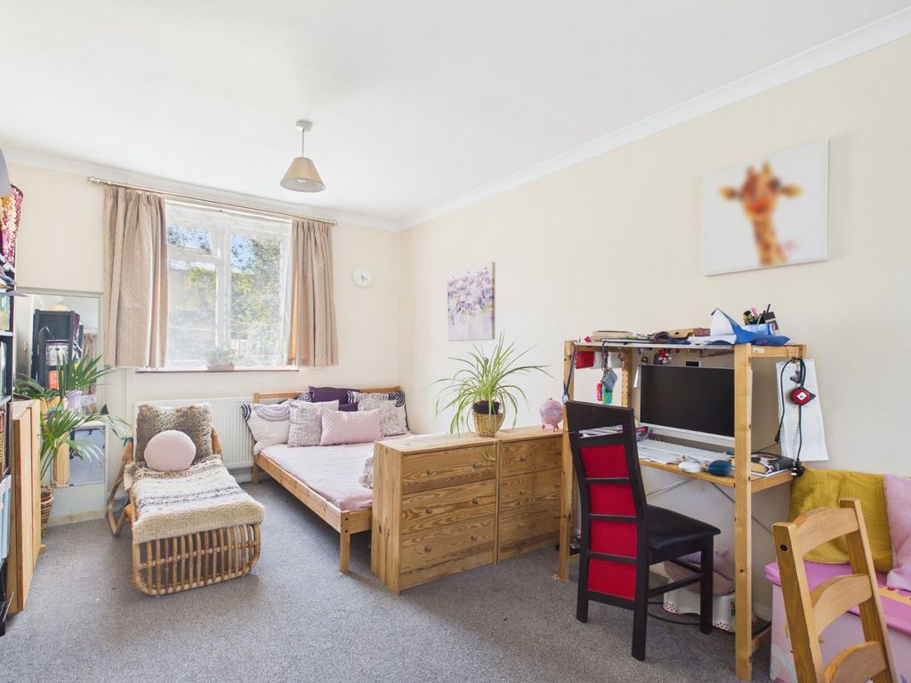 Additional image 8 of 2 bed terraced house for saleWentworth Avenue, Slough, Berkshire SL2