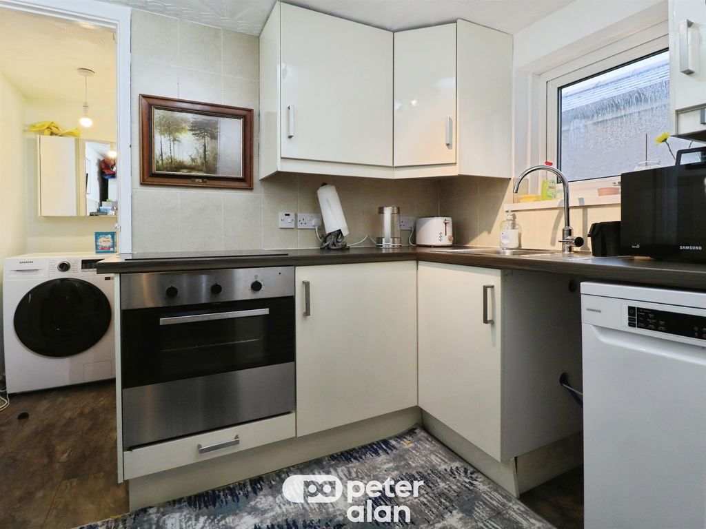 2 bed flat for saleCecil Street, Cardiff CF24