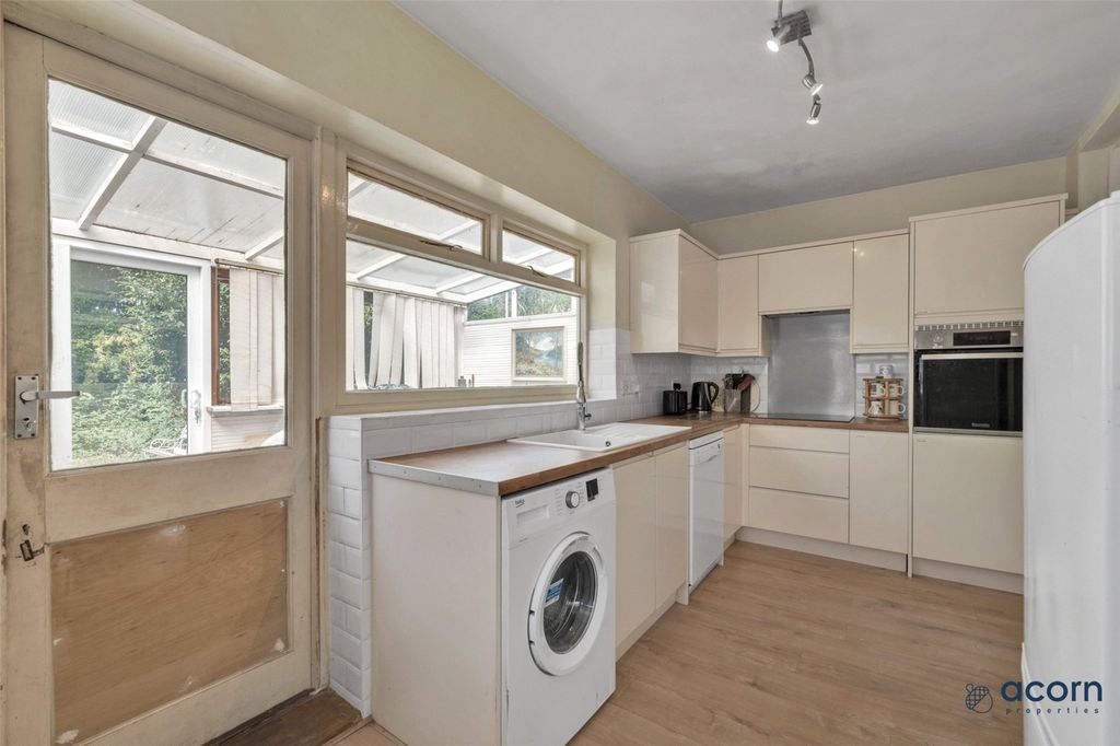 Additional image 4 of 3 bed semi-detached house for saleHill View Gardens, Colindale, London NW9