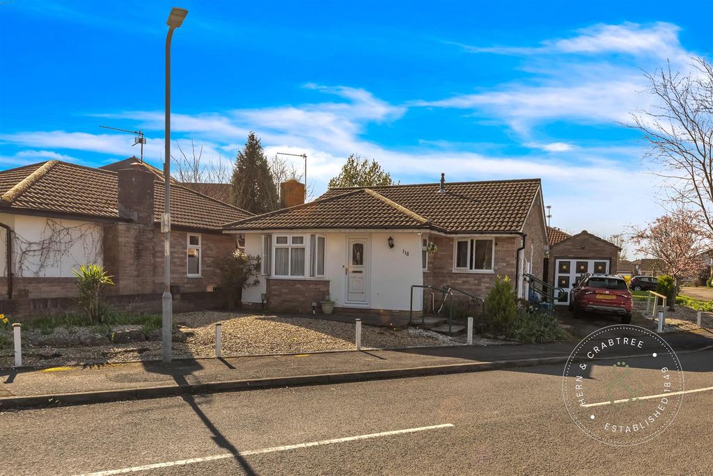 2 bed detached bungalow for saleSilver Birch Close, Whitchurch, Cardiff CF14
