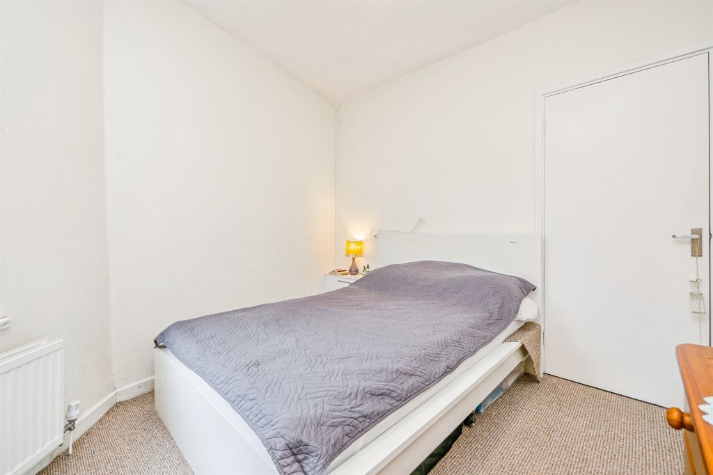 Additional image 10 of 1 bed flat for saleFairleigh Road, Cardiff CF11