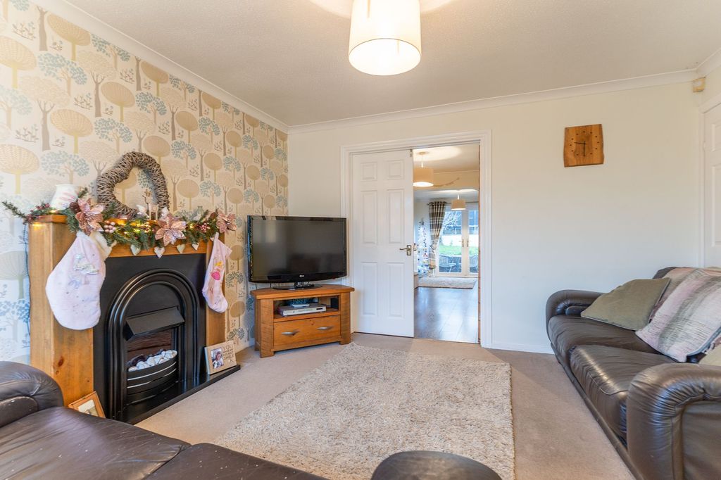 Additional image 5 of 3 bed semi-detached house for salePalm Close, New Inn NP4