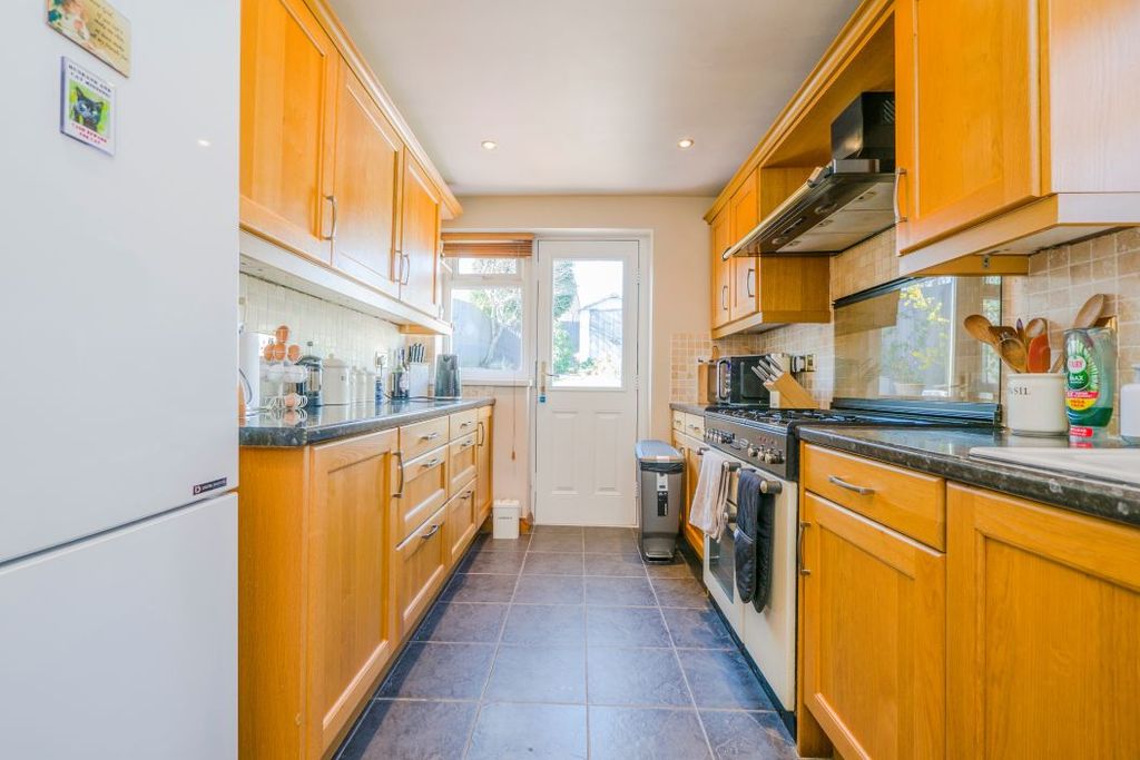 Additional image 10 of 3 bed semi-detached house for salePinewood Crescent, Penylan, Cardiff CF23