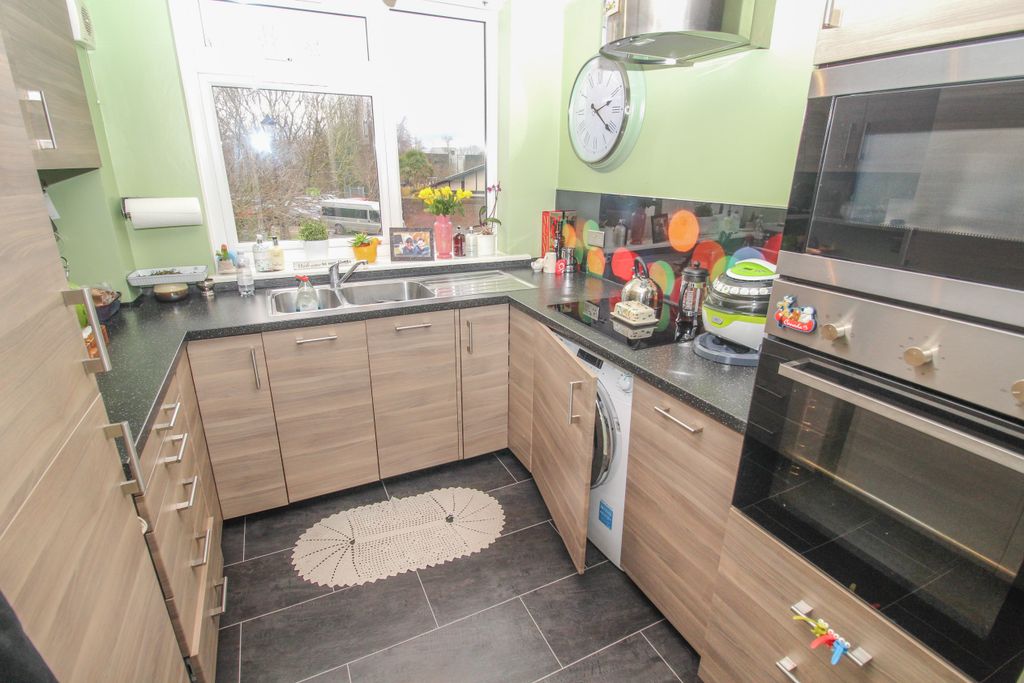 Additional image 2 of 2 bed flat for saleJuniper Square, Havant PO9