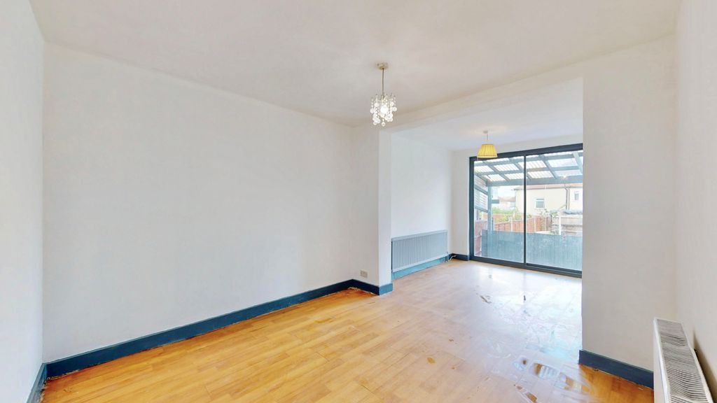 Additional image 6 of 4 bed terraced house for saleSummit Close, London NW9
