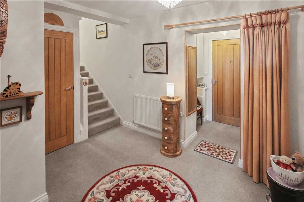 Additional image 4 of 2 bed flat for saleCentenary Court, Devonshire Drive, Eastwood, Nottingham NG16