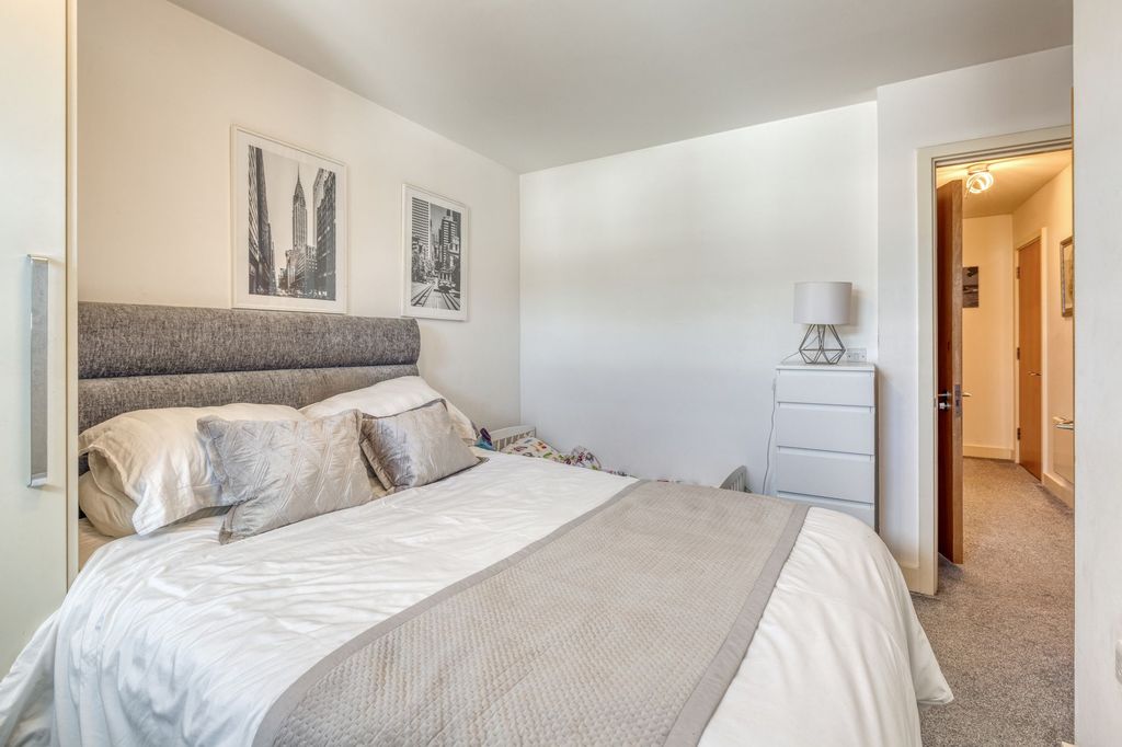 Additional image 11 of 1 bed flat for sale66 Saviours Place, St Helier JE2