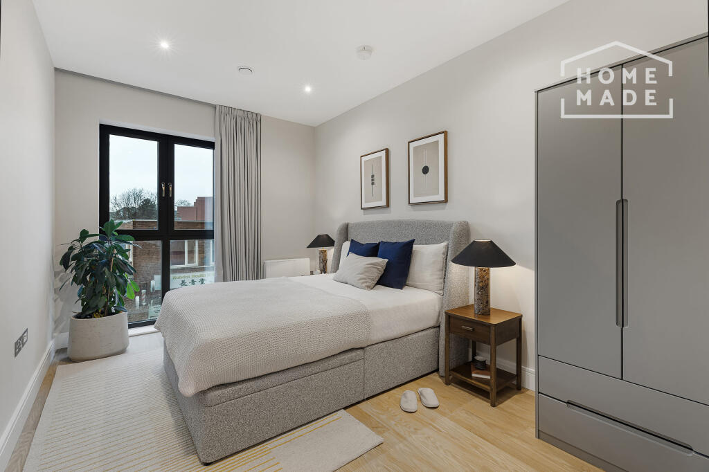 Enclave, Birmingham City, B5 photo 4