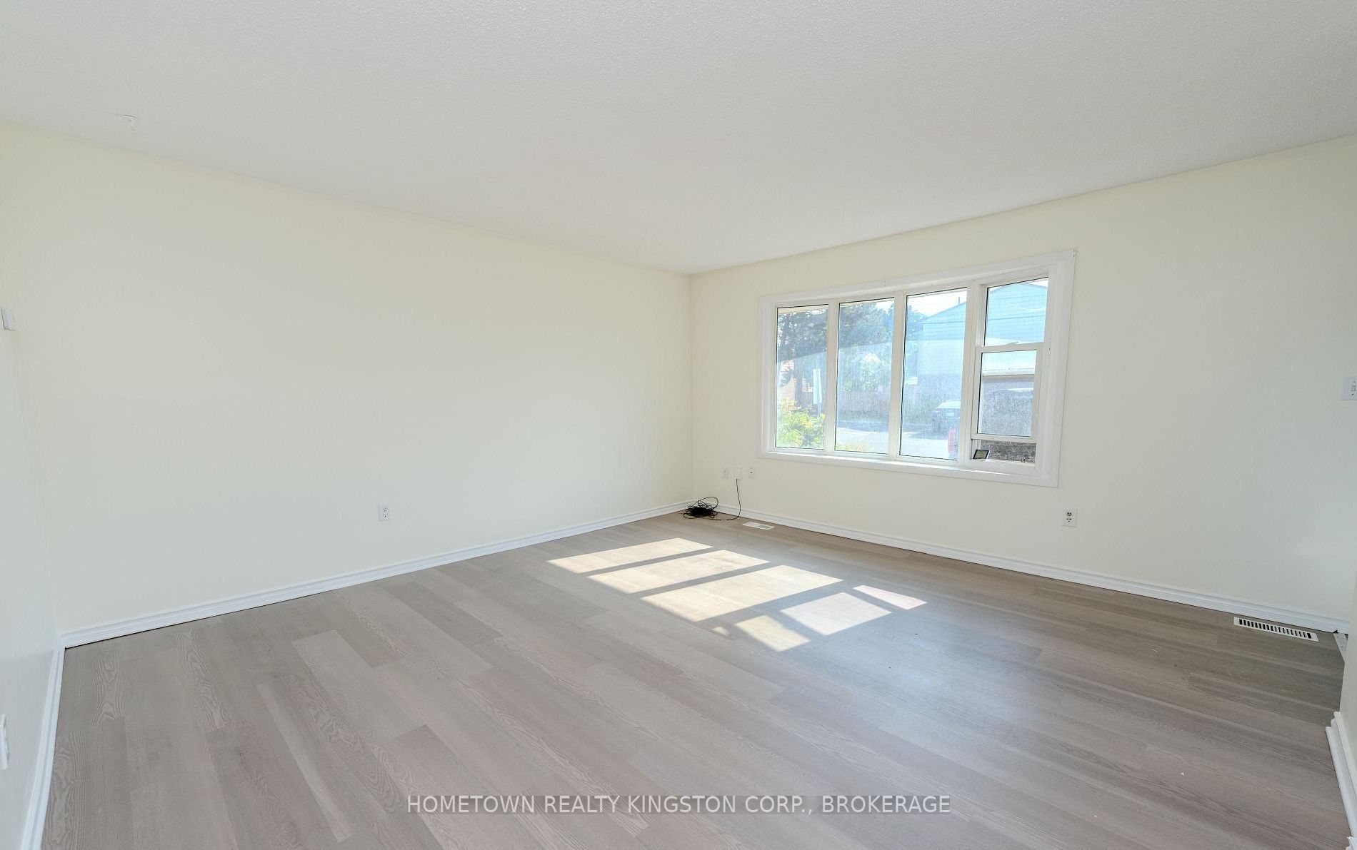 Additional image 4 of 983 Oakview Avenue, Kingston, ON, K7M 6W9