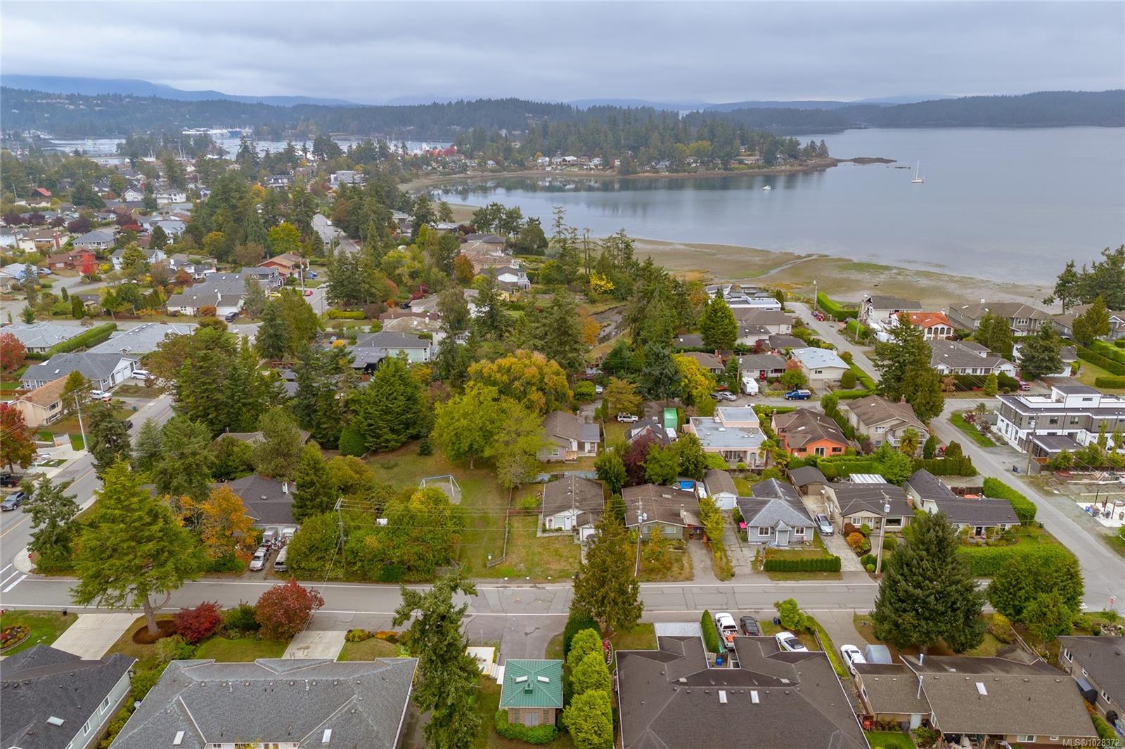 Additional image 2 of 2365 Lovell Avenue, Sidney, BC, V8L 2J5
