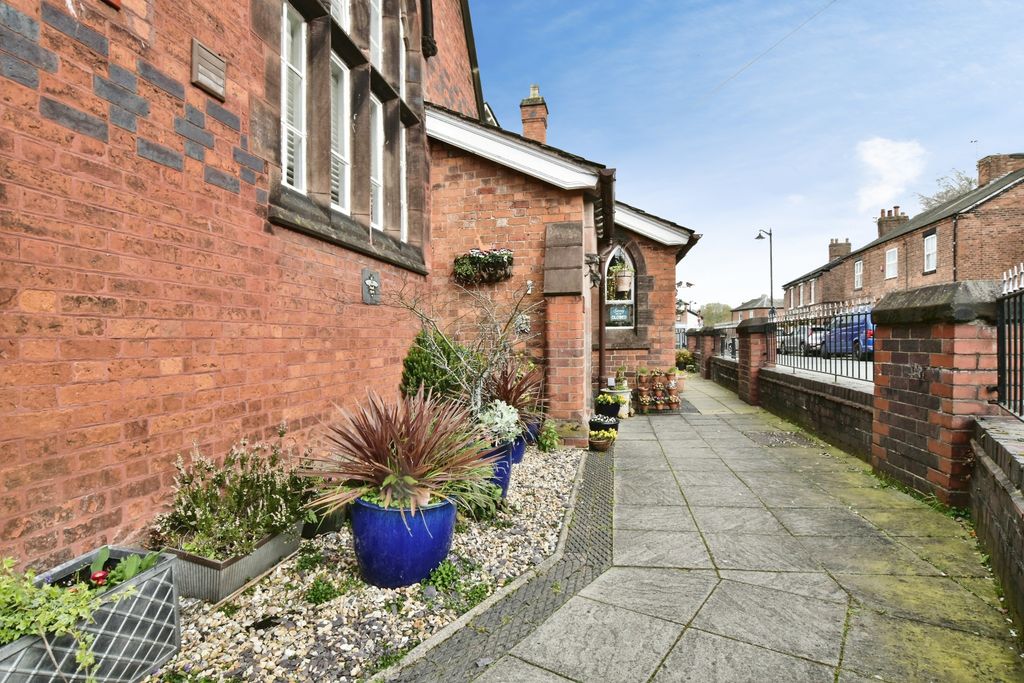 Additional image 20 of 4 bed mews for saleHartford Road, Davenham, Northwich CW9