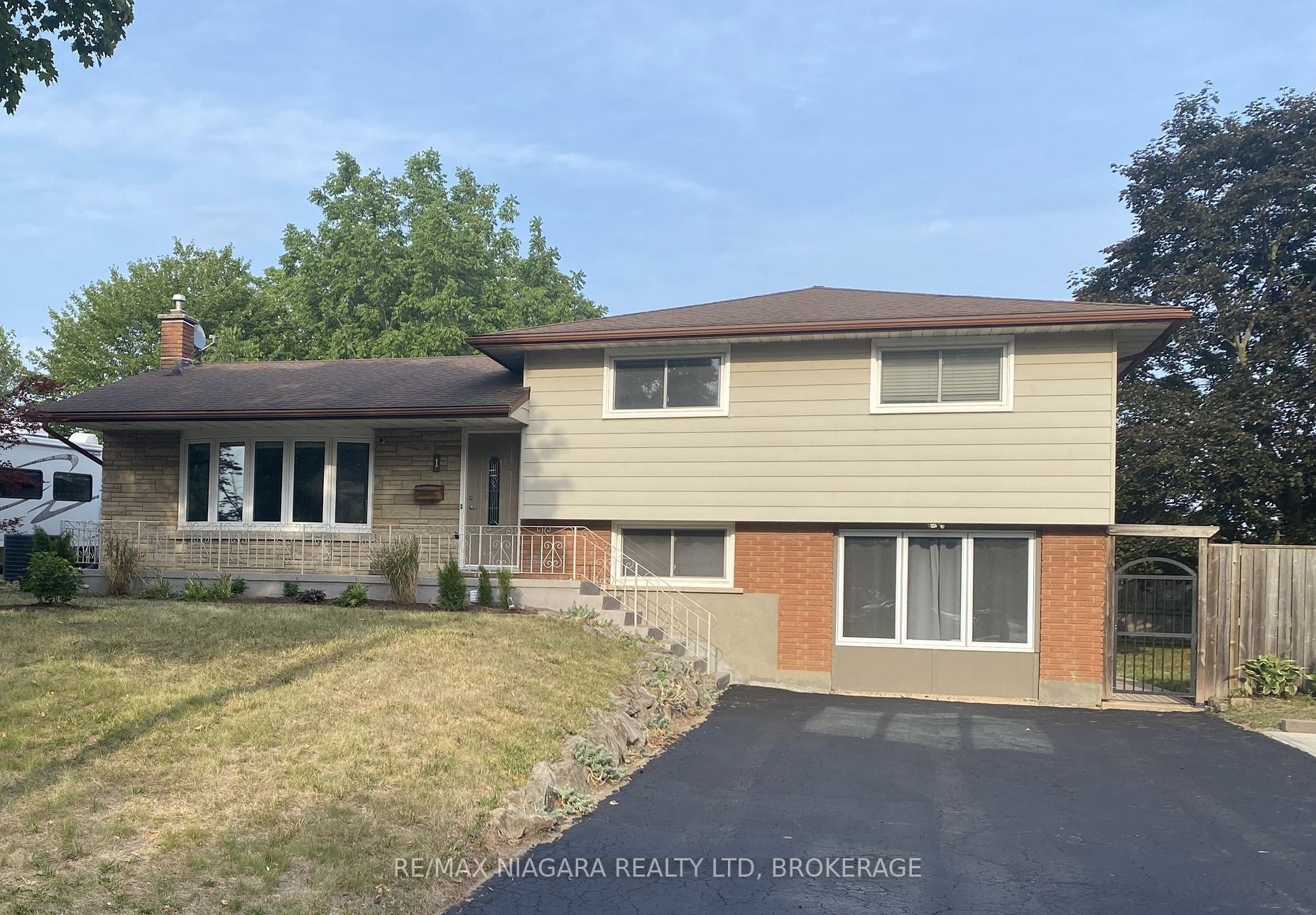 1 Braden Avenue, Welland, ON, L3C 2R6