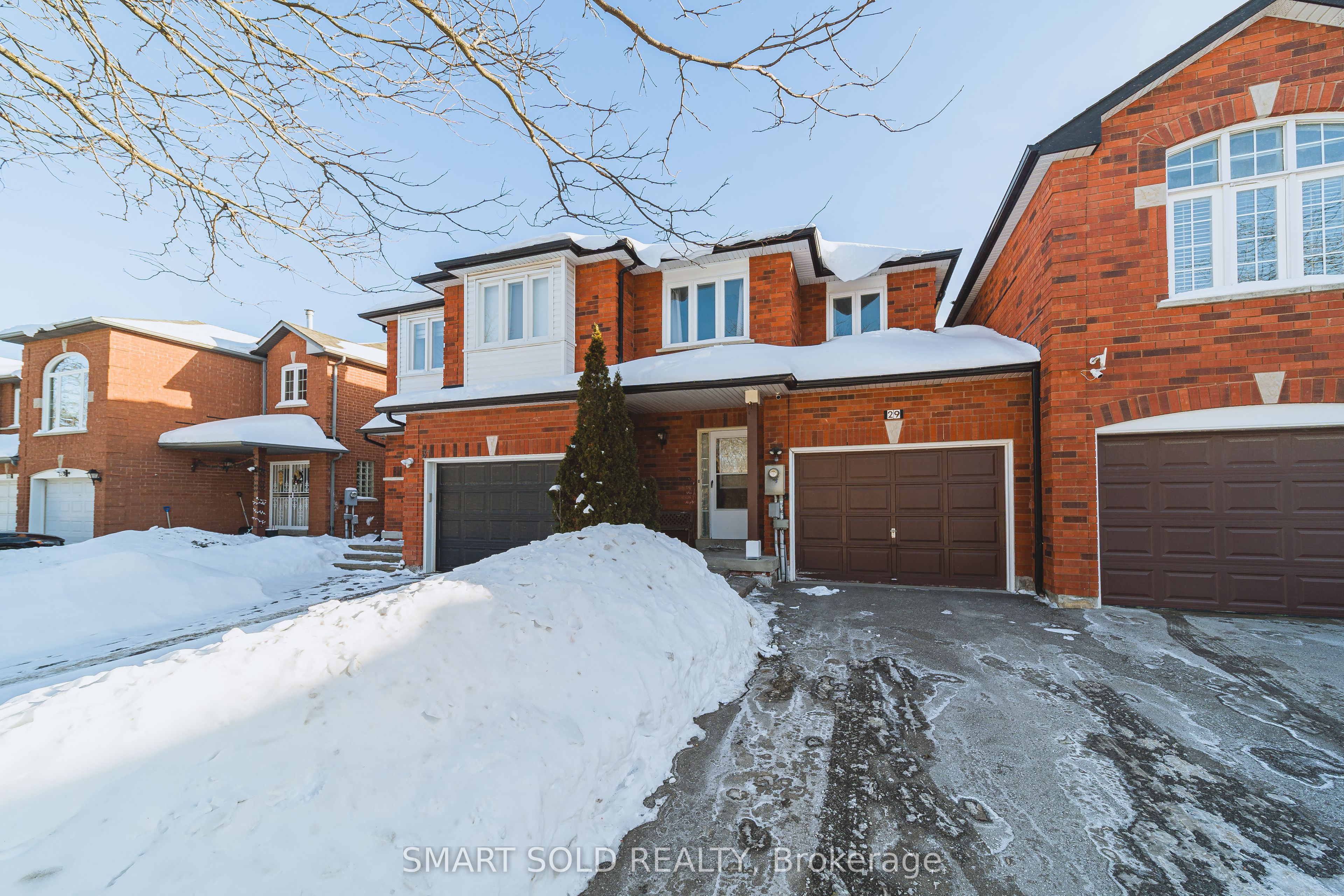 29 Breezeway Crescent, Richmond Hill, ON, L4S 1V7