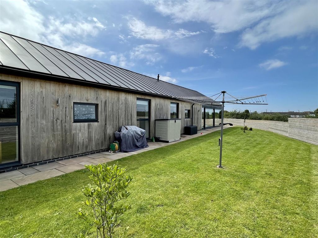 Additional image 33 of 3 bed detached bungalow for saleStarling Close, Rogiet, Caldicot NP26