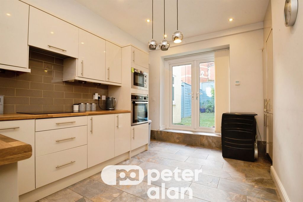 Additional image 13 of 2 bed flat for saleCaerau Road, Newport NP20